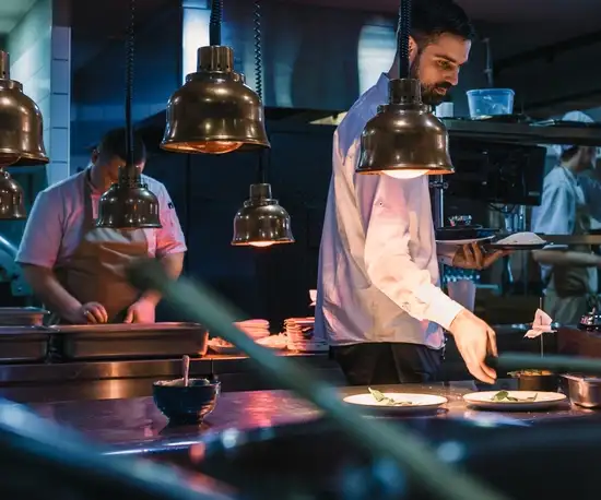 A SCHOTT CERAN® em cozinhas profissionais.