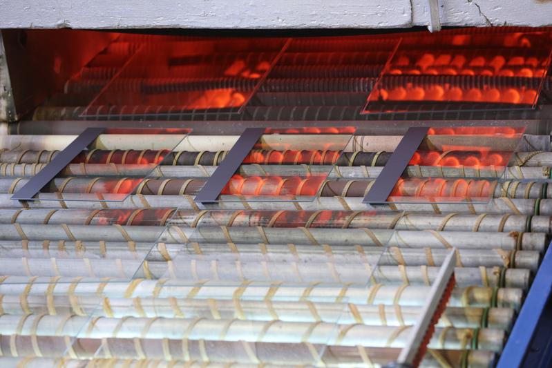Glass panels in a SCHOTT tempering furnace