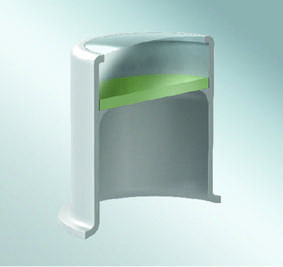 Sección transversal de un tapón de ventana moldeado SCHOTT con filtro óptico integrado para aplicaciones de sensores