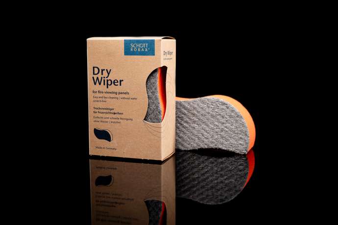 SCHOTT ROBAX® Dry Wiper cleaning sponge next to its packaging