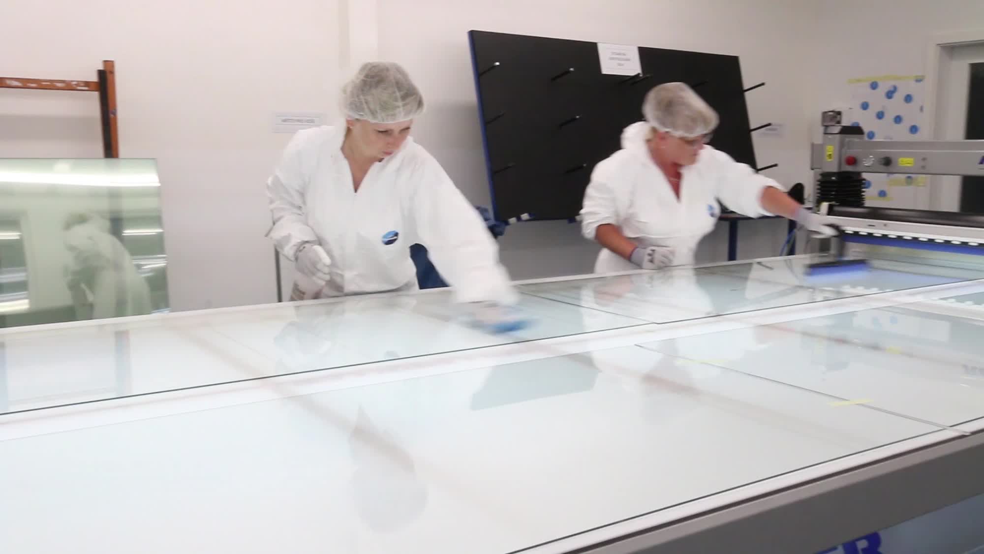 Video showing the SCHOTT production facility in Valasske Mezirici, Czech Republic