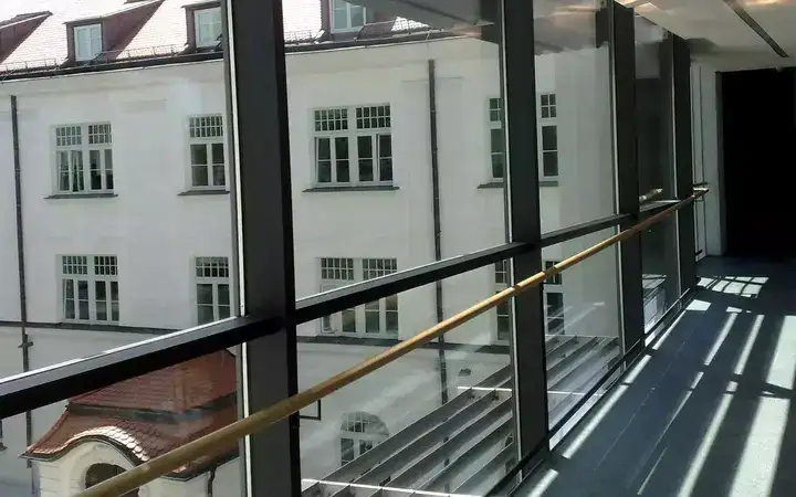 Glass partitions in the Straubing Police Headquarters in Germany