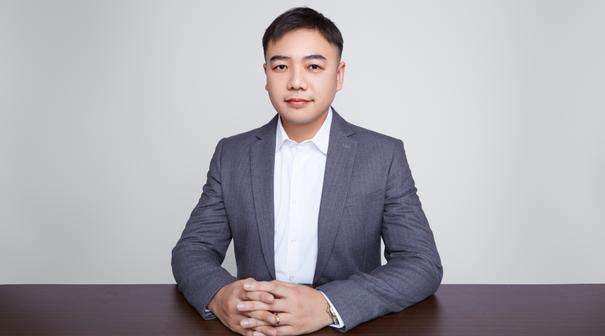 Min Deng - Sales Manager