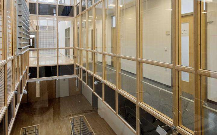 Internal glass partitions in an office building
